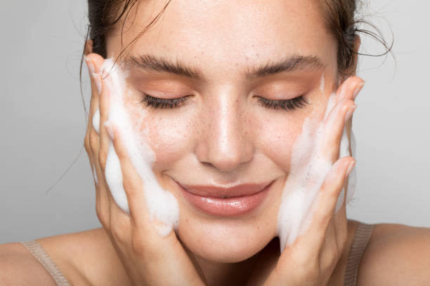 Едноставни практики за одржување на кожата на лицето